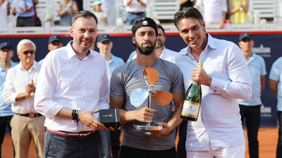 Nikoloz Basilashvili ist German Open Sieger 2018